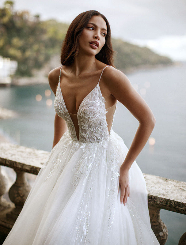 Lace David Bridal Vestidos De Novia Andrea Leo Couture A1028W White Illusion V-neckline A-line Lace David Bridal Vestidos De Novia Andrea Leo Couture A1028W White Illusion V-neckline A-line