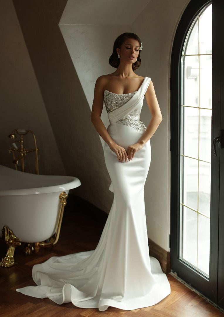 Amina Elegant White Wedding Dress – D&D Clothing