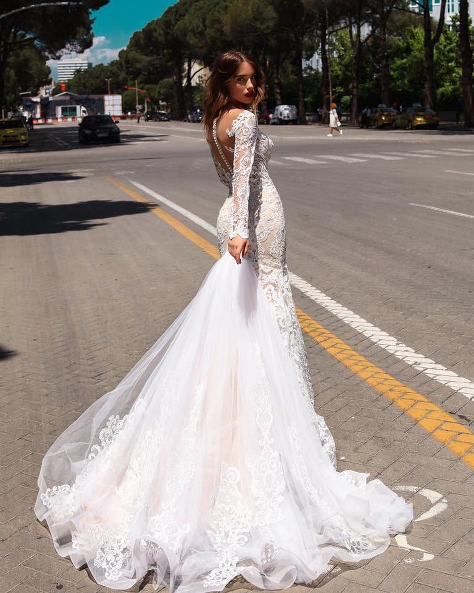 sleek wedding dresses Elanna Luxury White Wedding Dress M / White