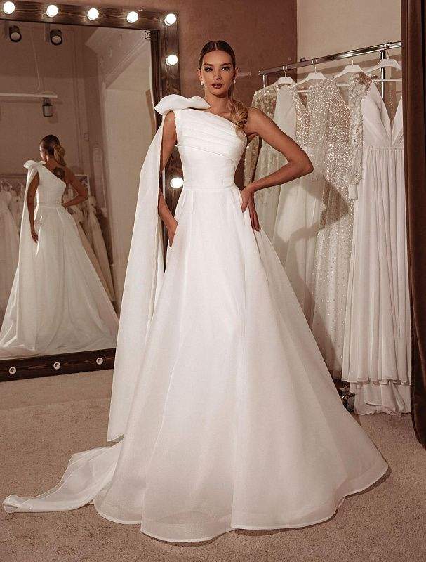 One-Shoulder Wedding Dress | Wedding Gowns XXXL / White / Satin One-Shoulder Wedding Dress | Wedding Gowns XXXL / White / Satin