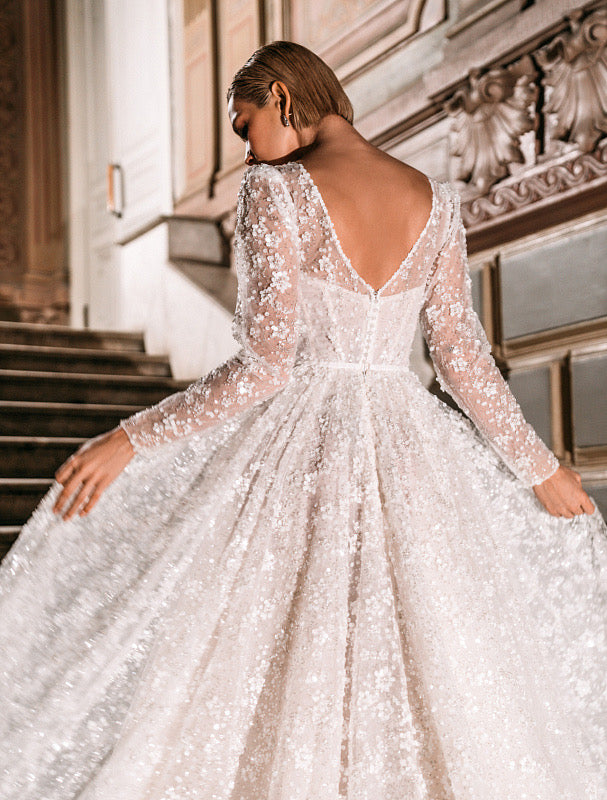 Winter Beautiful V-Neck Long Sleeves White Wedding Dress