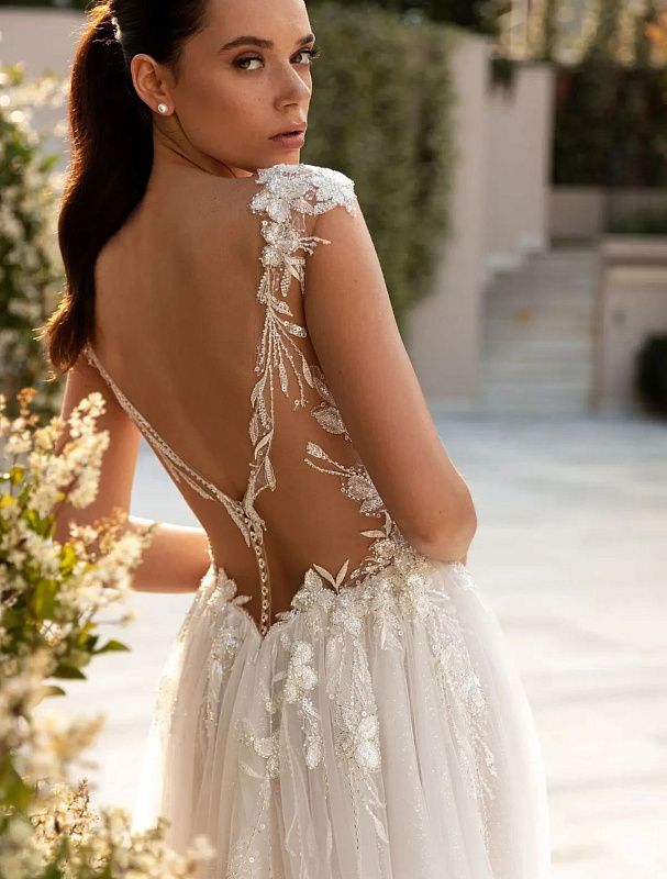 Meadow Elegant V-Neck Long Sleeves White Wedding Dress