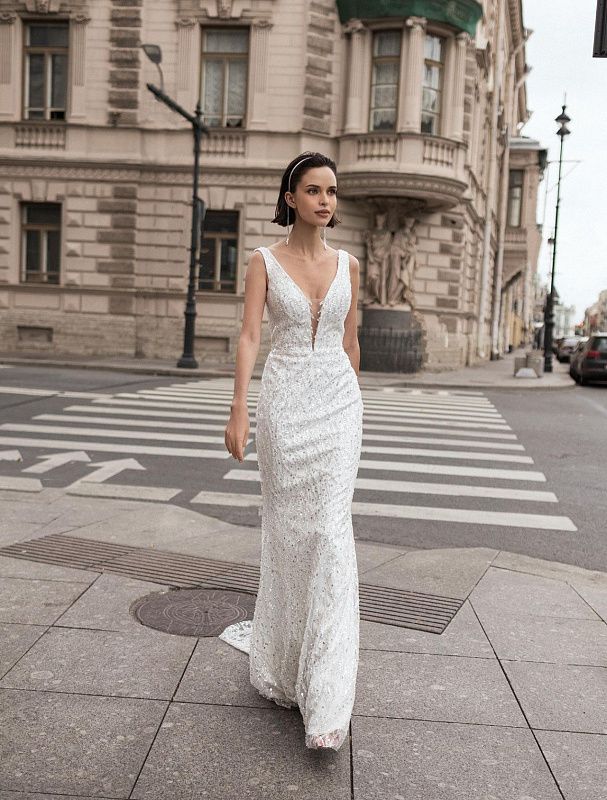 Khaleesi  Beautiful V-Neck White Wedding Dress