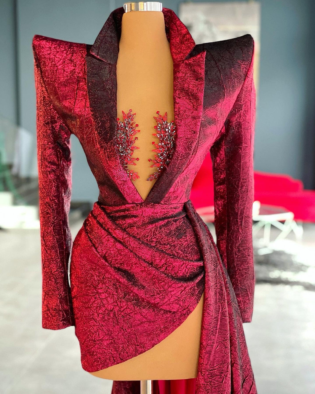 red long sleeve blazer dress PrettyLittleThing Women's Shape Tailored Cocoon Sleeve A Line Blazer Dress in Berry