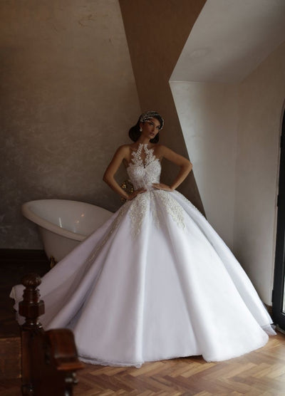 Amelia Elegant White Wedding Dress