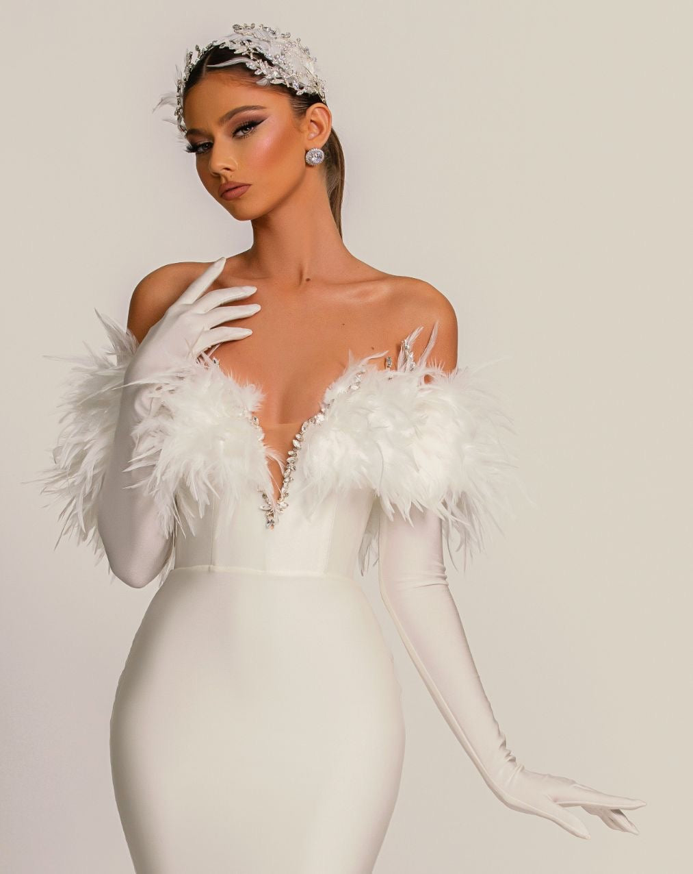 Cara Luxury Off-Shoulder With Gloves White Evening Dress XL / White