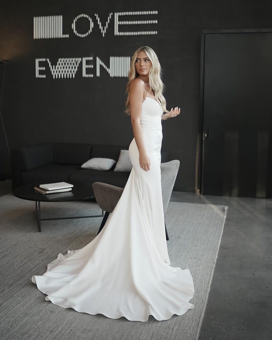 Elan Elegant  Wedding Dress