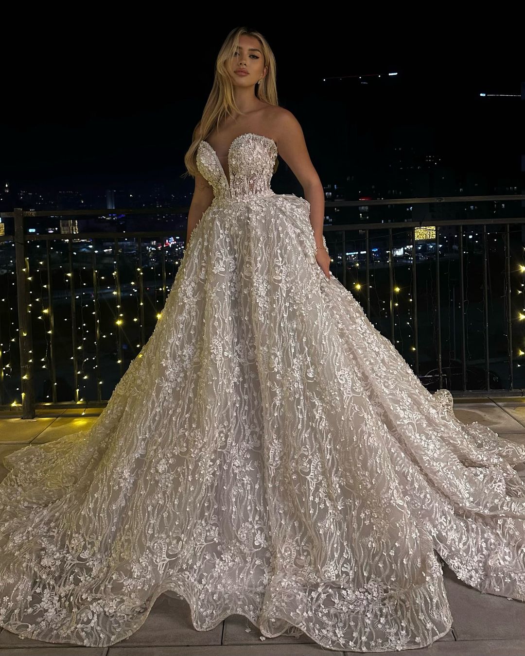 Dakyla Elegant  Wedding Dress