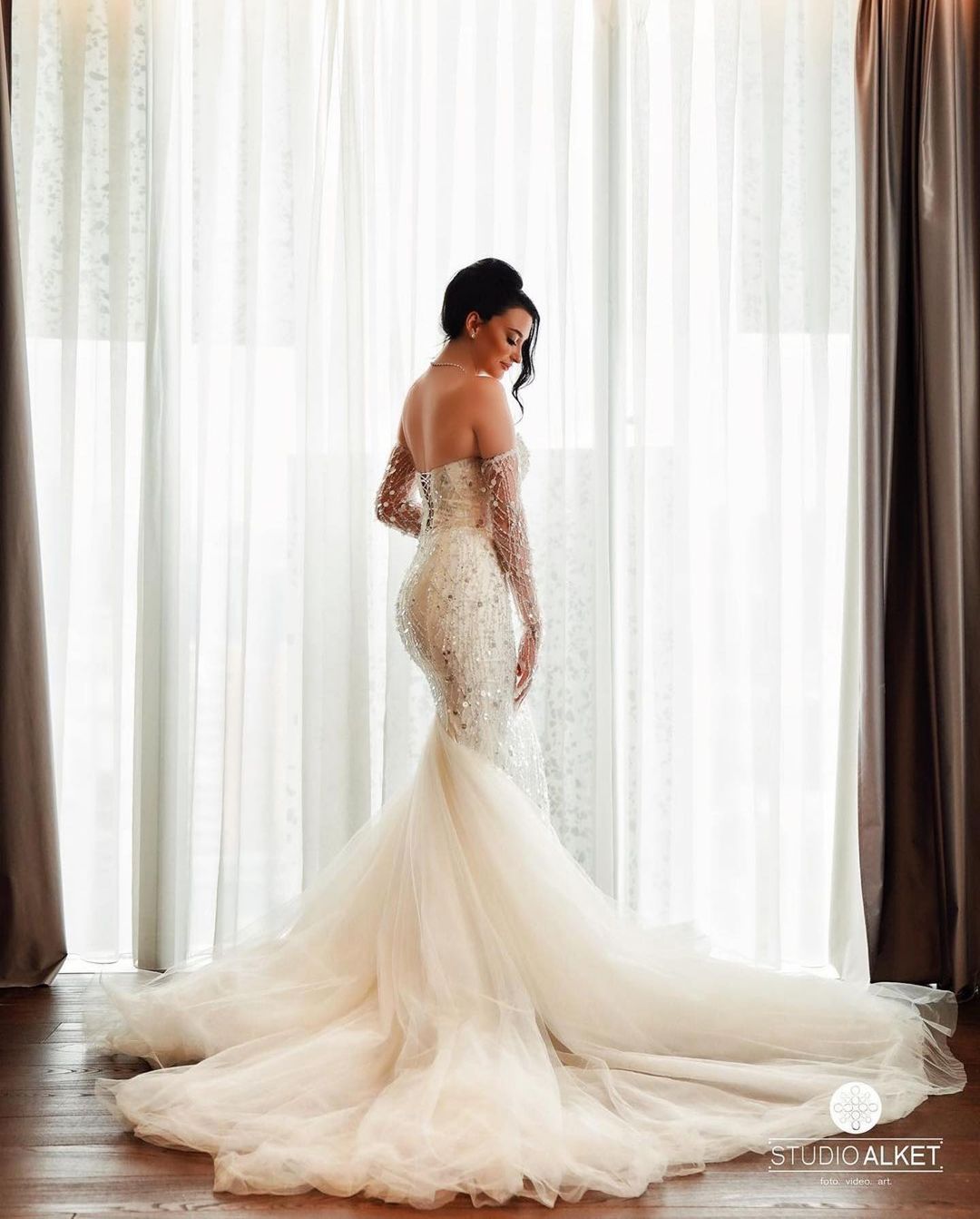 Dalayna Elegant  Wedding Dress