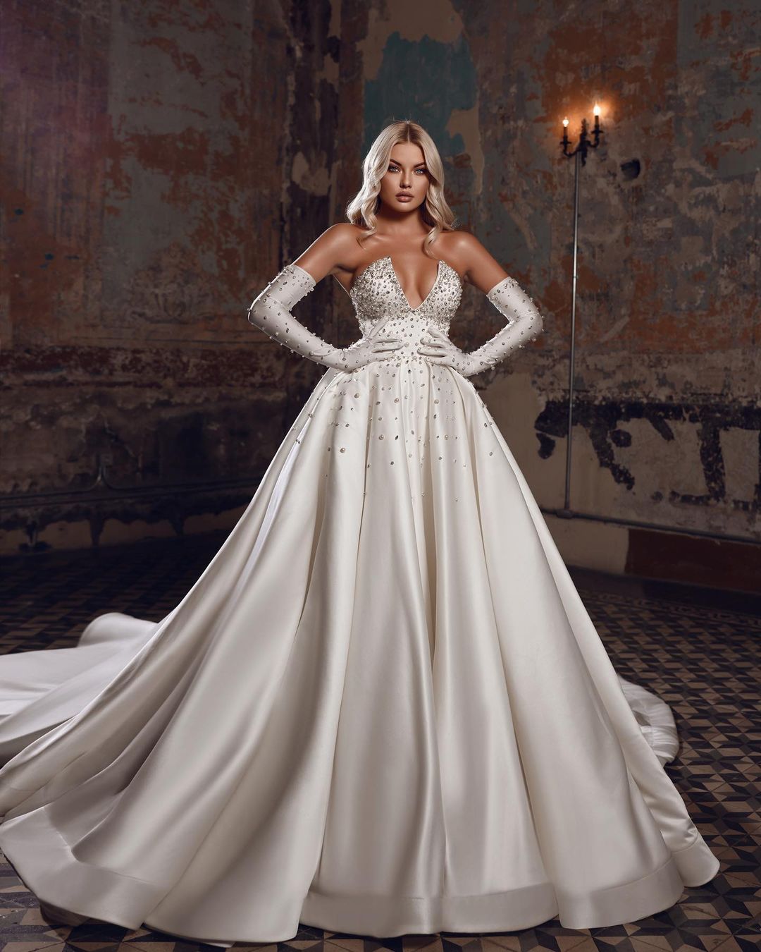 Eliana Luxury White Wedding Dress