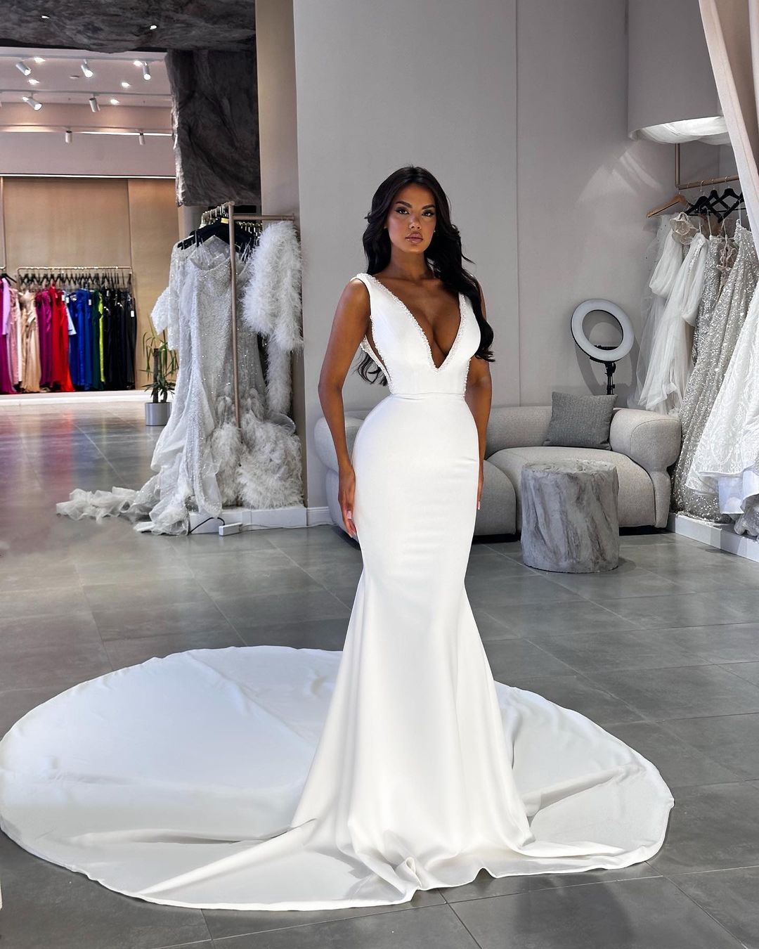 attractive wedding dresses Daari Beautiful Wedding Dress M / White