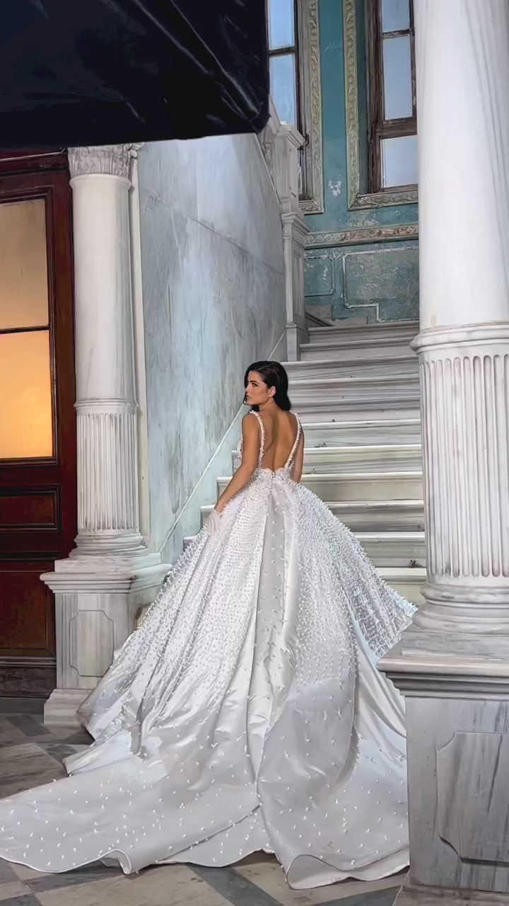 Anvi Luxury White Wedding Dress