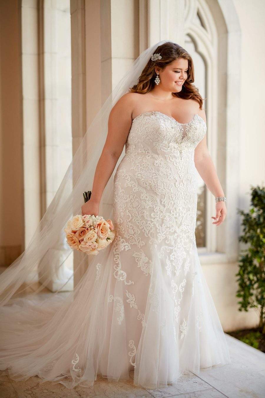 Off Shoulder Plus Size Wedding Gown-A-line,Classic Elegant Gowns,Royal Wedding Dresses