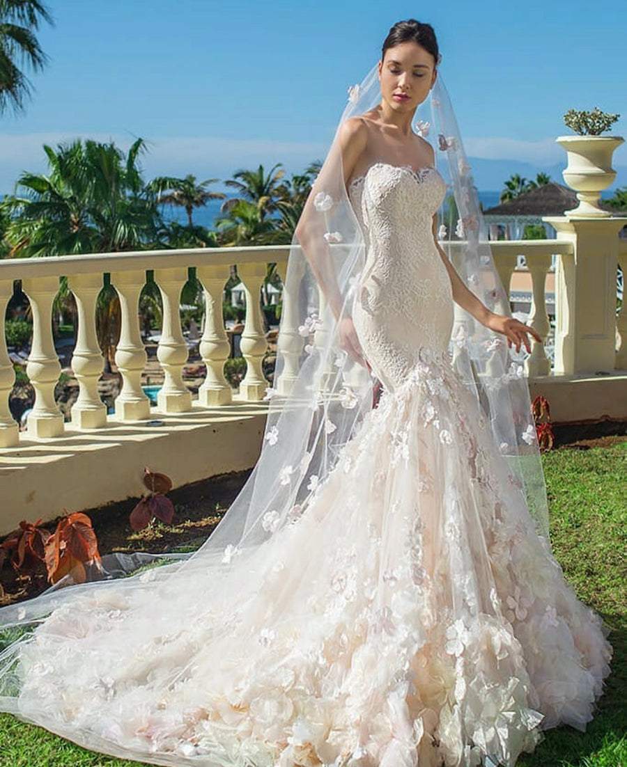 Mermaid Wedding Gown With Flowers-Classic Elegant Gowns,Mermaid,Royal Wedding Dresses,White