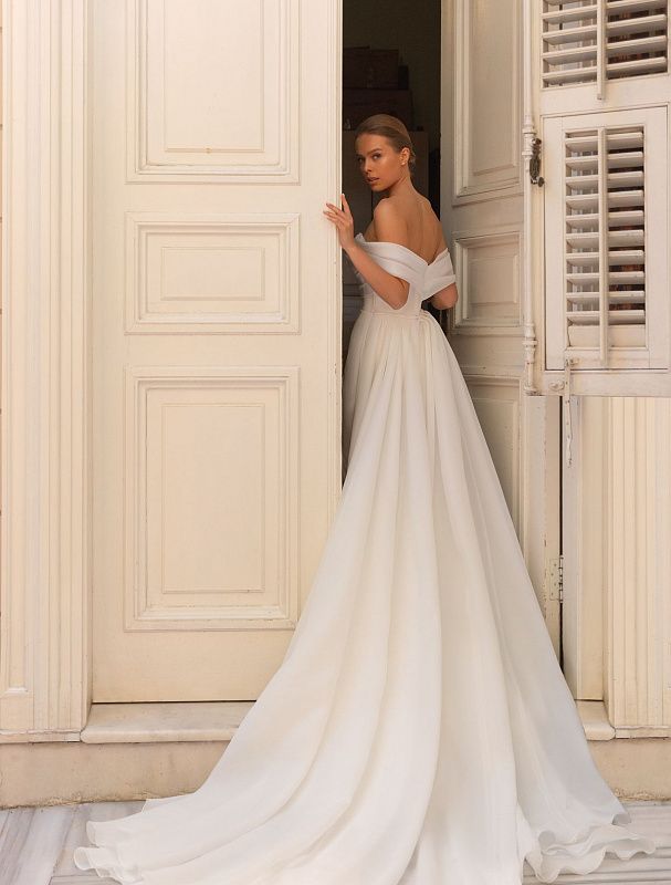 Sophisticated White Wedding Dress| Wedding Gowns XXXL / White / Satin Sophisticated White Wedding Dress| Wedding Gowns XXXL / White / Satin