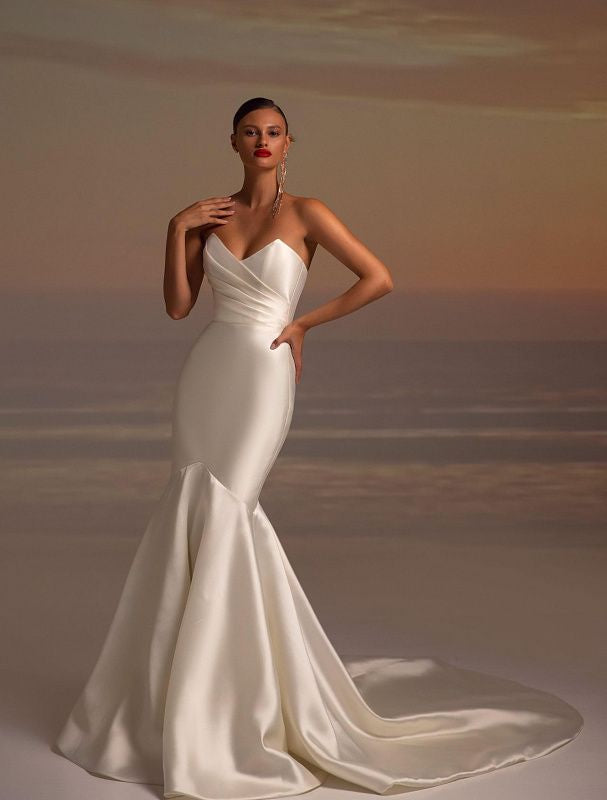 Nouvelle White Wedding Dress