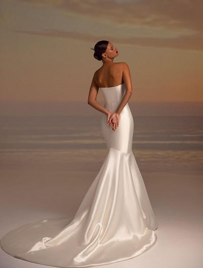 Nouvelle White Wedding Dress