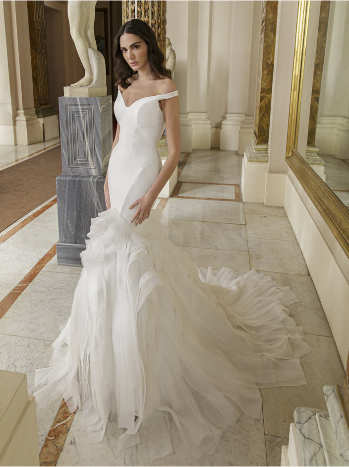 Extravagant White Wedding Dress
