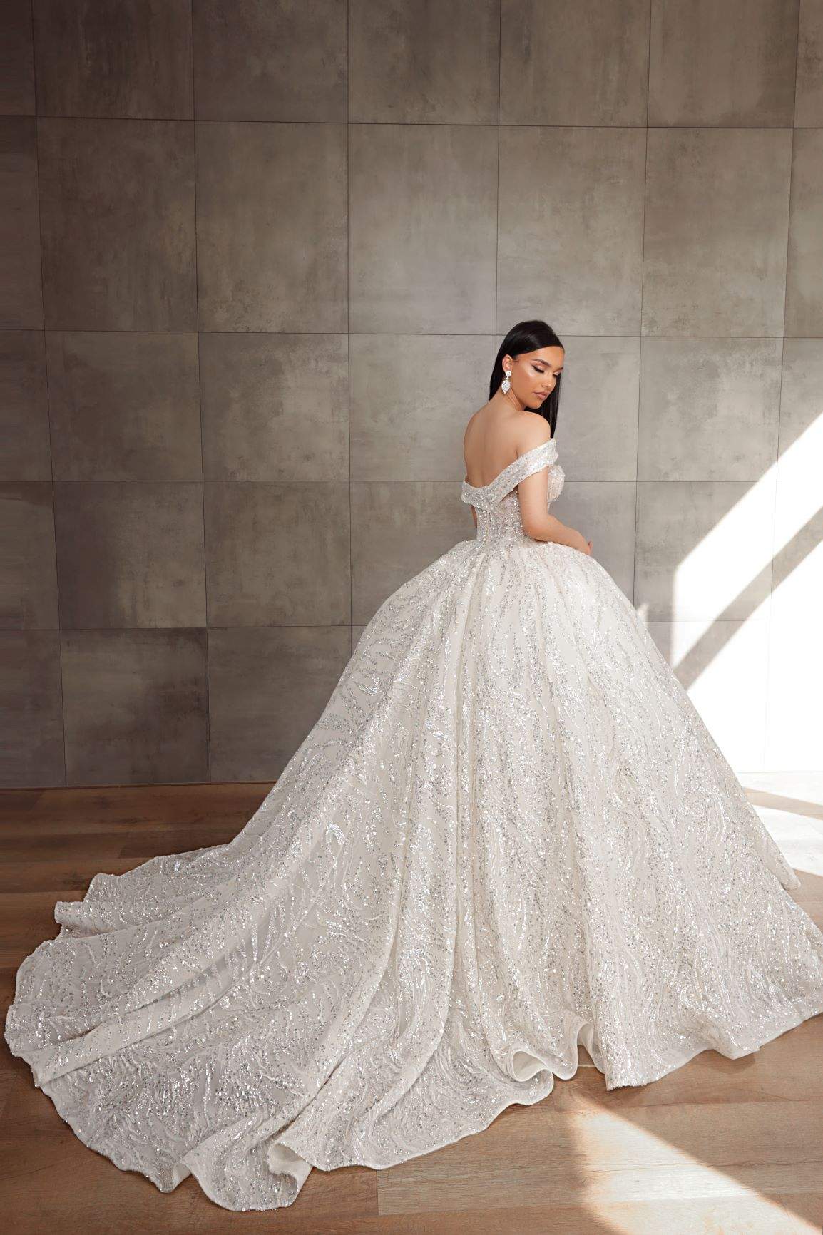 Calm White Wedding Dress-danddclothing-Ball Gown,Classic Elegant Gowns,Royal Wedding Dresses,White
