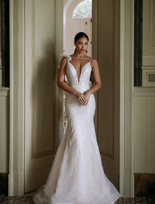 Gorgeous Deep V Neckline White Wedding Dress