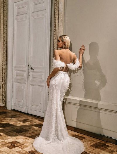 Jazzy Feather Embroidered White Wedding Dress