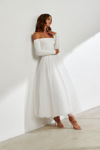 Flamboyant White Wedding Dress