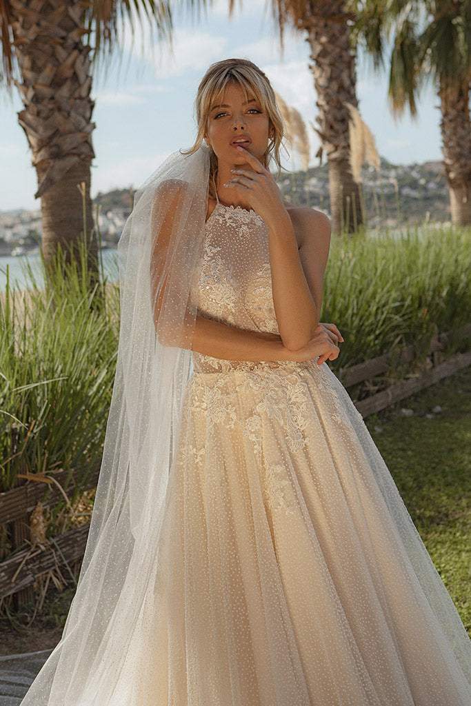 Buff Cream Wedding Dress| Wedding Gowns L / Cream / Lace Buff Cream Wedding Dress| Wedding Gowns L / Cream / Lace
