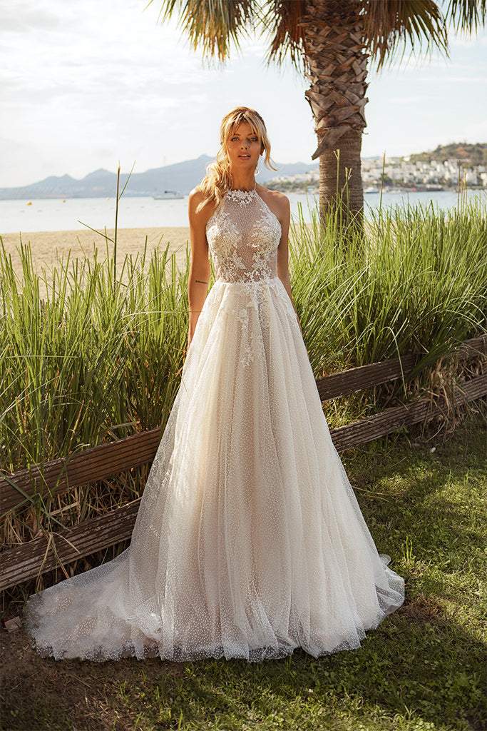 Buff Cream Wedding Dress| Wedding Gowns L / Cream / Lace Buff Cream Wedding Dress| Wedding Gowns L / Cream / Lace
