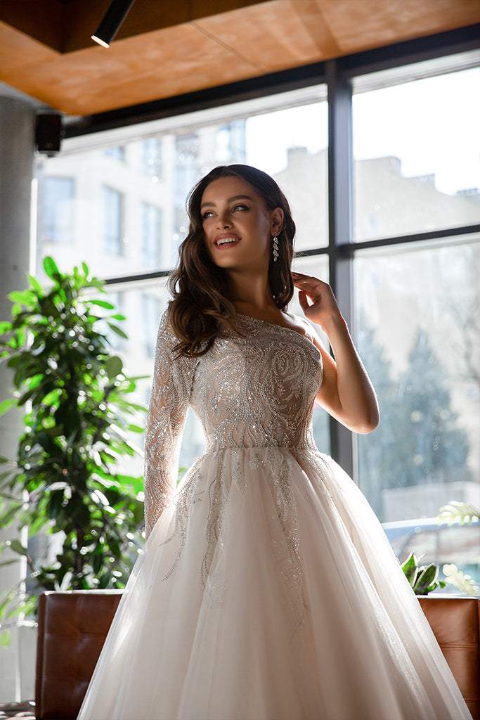 Silvery But Simple Wedding Dress| Wedding Gowns S / White / Lace Silvery But Simple Wedding Dress| Wedding Gowns S / White / Lace