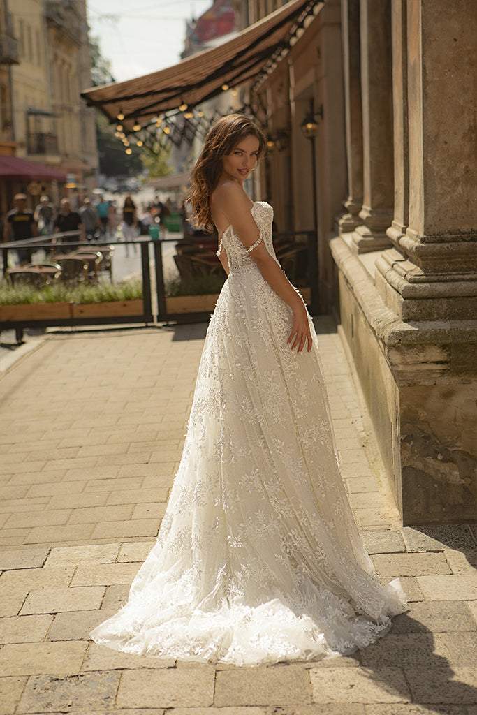 Calming Ivory Wedding Dress-danddclothing-A-line,Classic Elegant Gowns,Royal Wedding Dresses,White