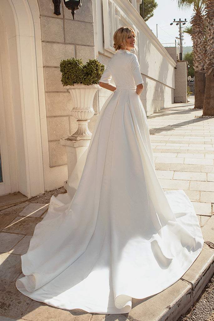 Wedding Dress Off White With Cape Wedding Dress Off White With Cape