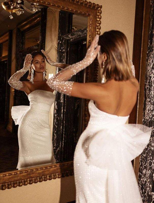Collar White Wedding Dress| Wedding Gowns MADE TO MEASURE / White / Lace