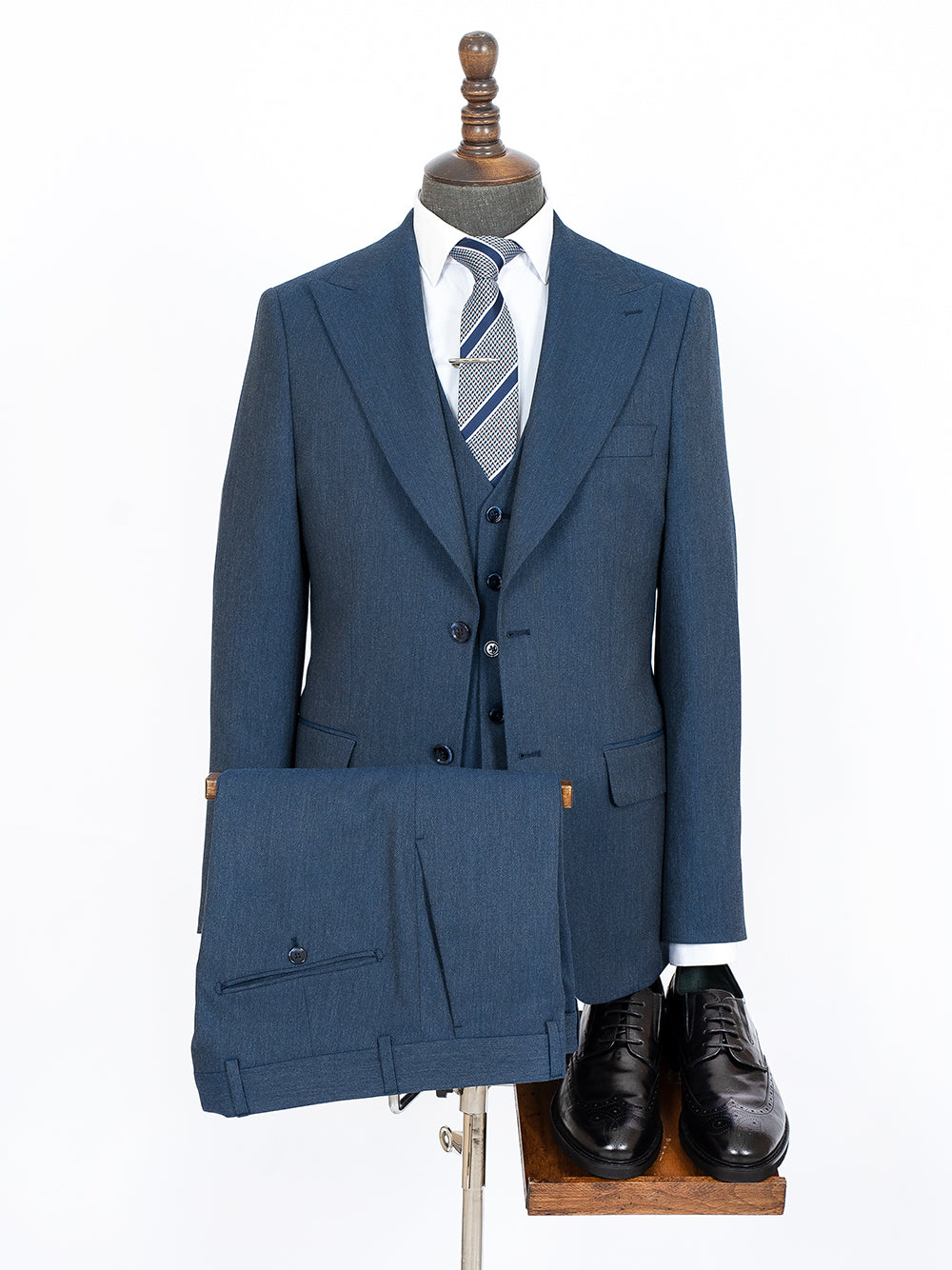Three Pieces Of Light Blue Bespoke Men Suit Tailored