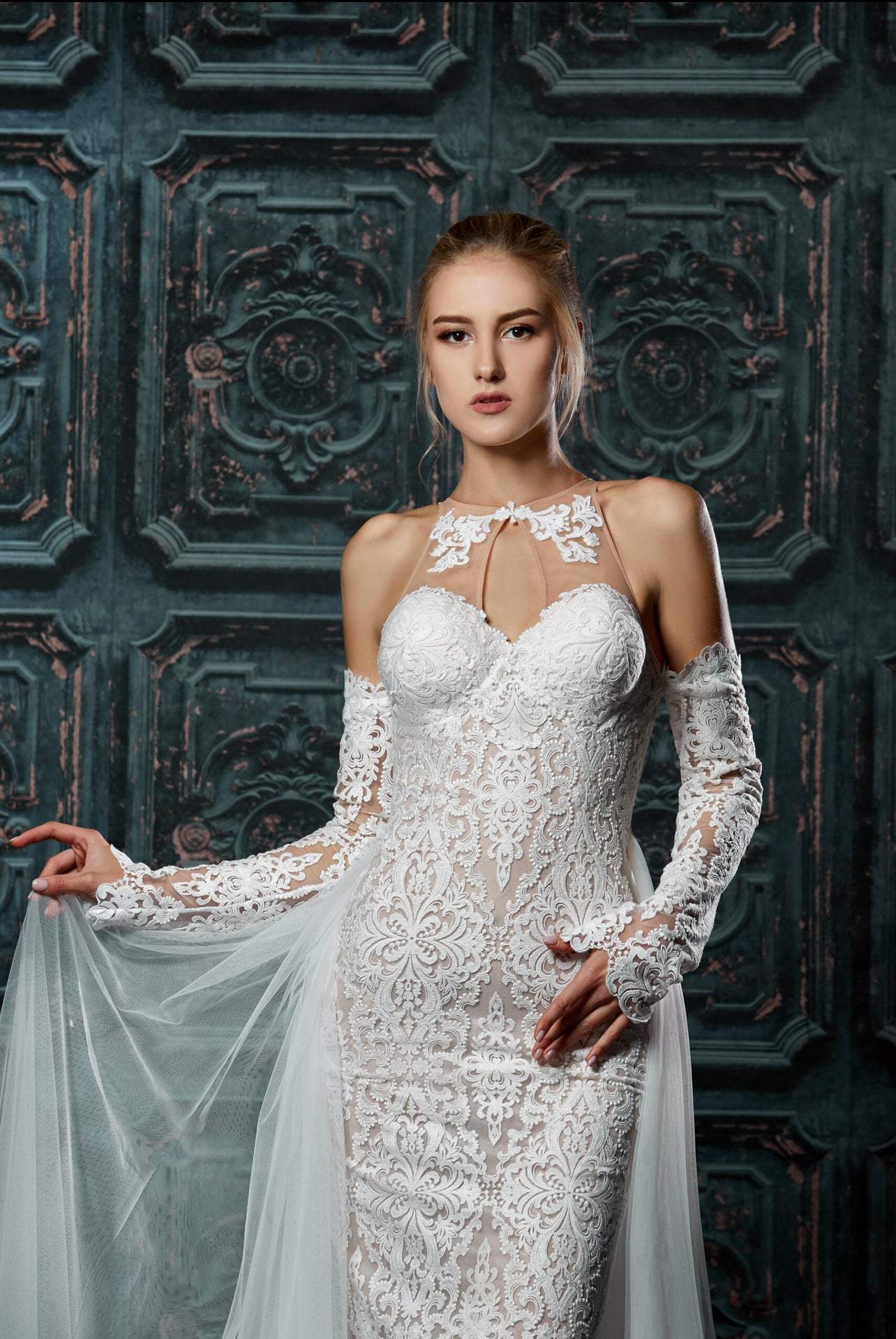 26 Ways to Wear Velvet on Your Wedding Day – Stillwhite Blog | Velvet  wedding dress, White velvet dress, Wedding dress long sleeve