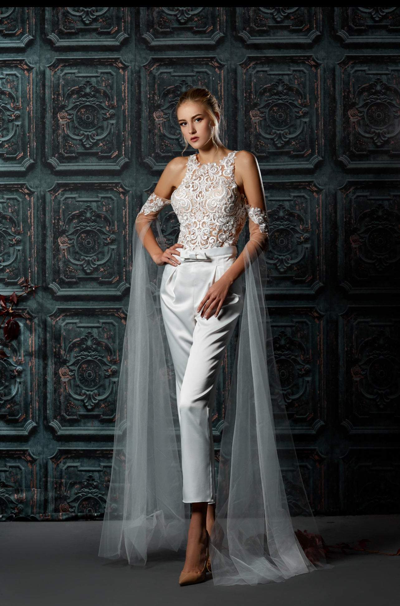 Rusty White Wedding Dress-danddclothing-Classic Elegant Gowns,Jumpsuits,Royal Wedding Dresses,White